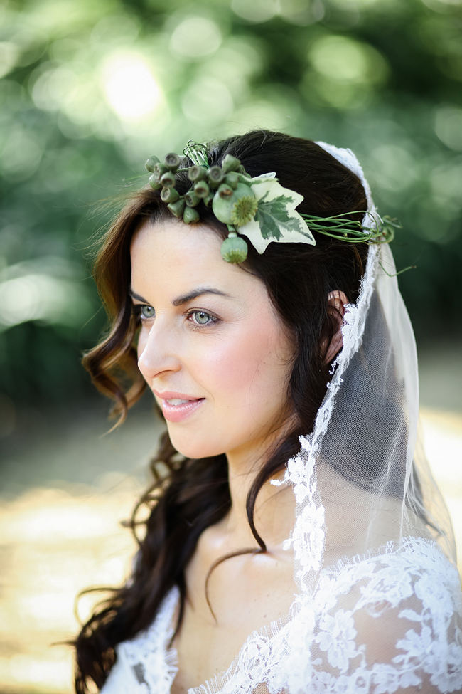 Rustic ivy wreath with lace edged veil perfect for a Rustic Garden Picnic Wedding // Nikki Meyer Photography