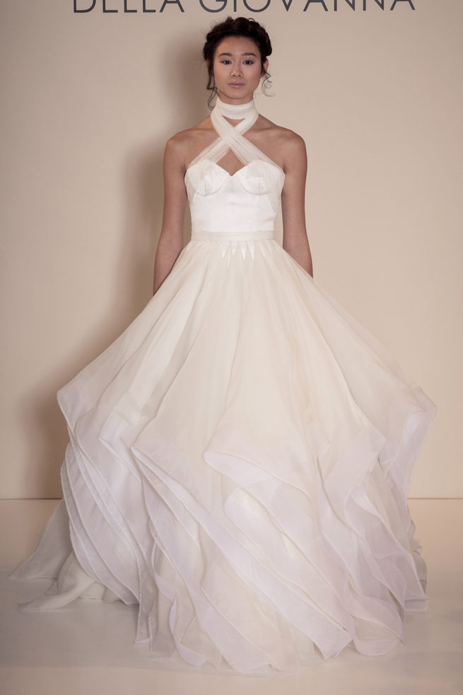 Crossover halter neck with angled tulle skirt - Della Giovanna Wedding Dresses