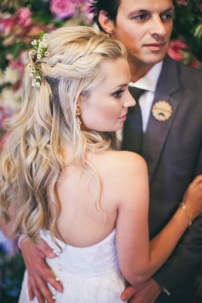 Groom in grey suit with grey tie. Green White Rustic South African Wedding // Justin Davis Photography