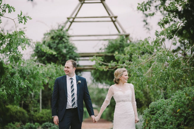 Click to see this gorgeous Navy Gold Wedding at Babylonstoren / Charlene Schreuder Photography 