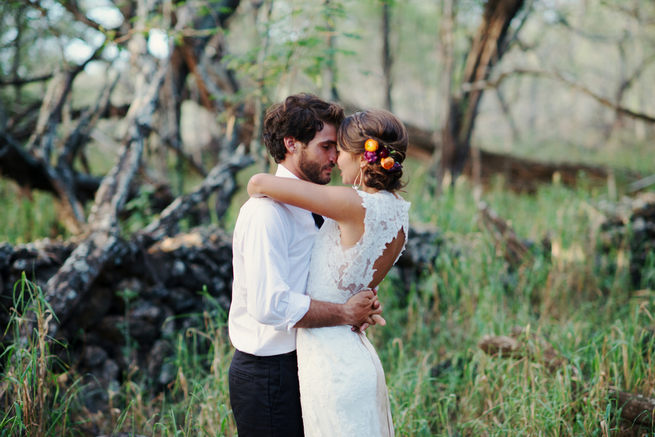 Sage Green & Taupe Rustic  Maui Wedding by Bella Eva Photography