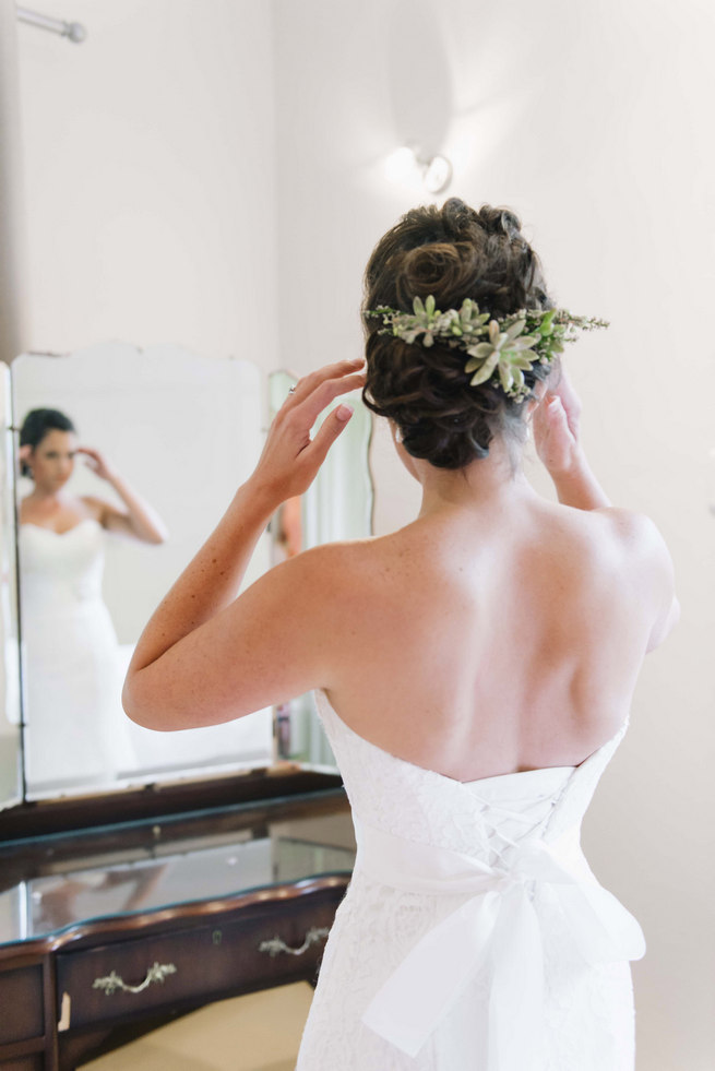 Succulent hair piece // Succulent Garden Wedding // Claire Thomson Photography