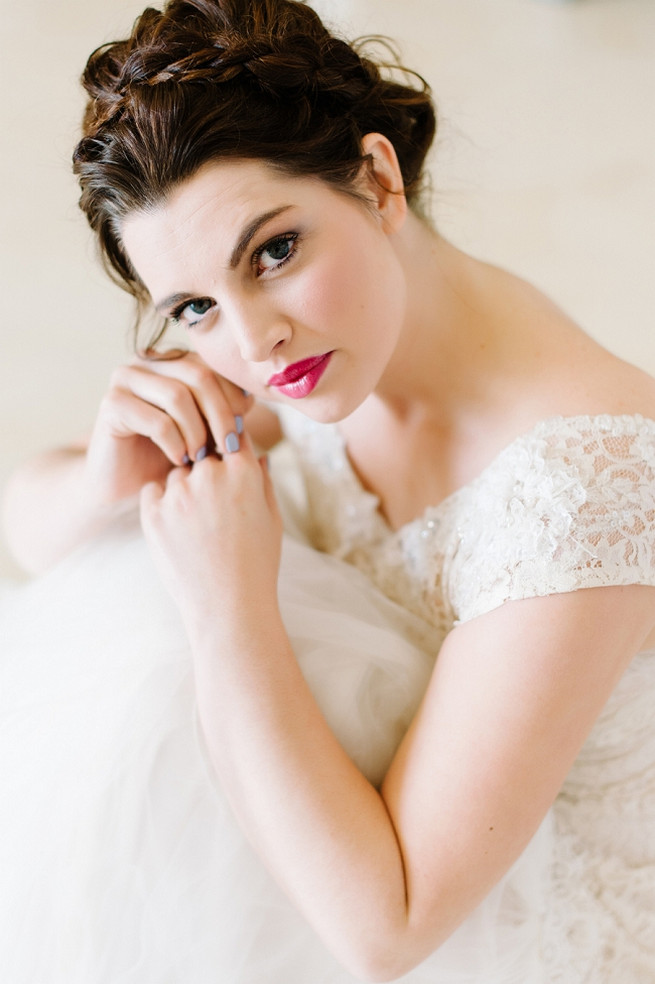 Alana van Heerden Wedding Dress// Pics Debbie Lourens // Make-up and Hair: Fringe Hair and Make-up