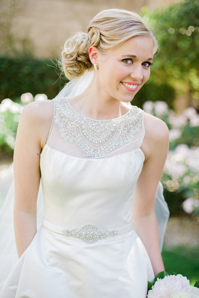 Love the statement neck on her Victor Harper gown - so perfect for a subtle but sparkly 1920s wedding soiree! Glamorous Gatsby Inspired Wedding by Elyse Hall Photography