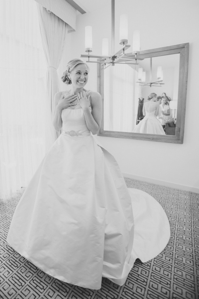 Glamorous Gatsby Inspired Wedding by Elyse Hall Photography - Confetti Daydreams Wedding Blog