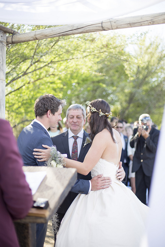 Outdoor wedding ceremony // Organic Farm Style Karoo Wedding // christine Le Roux Photography