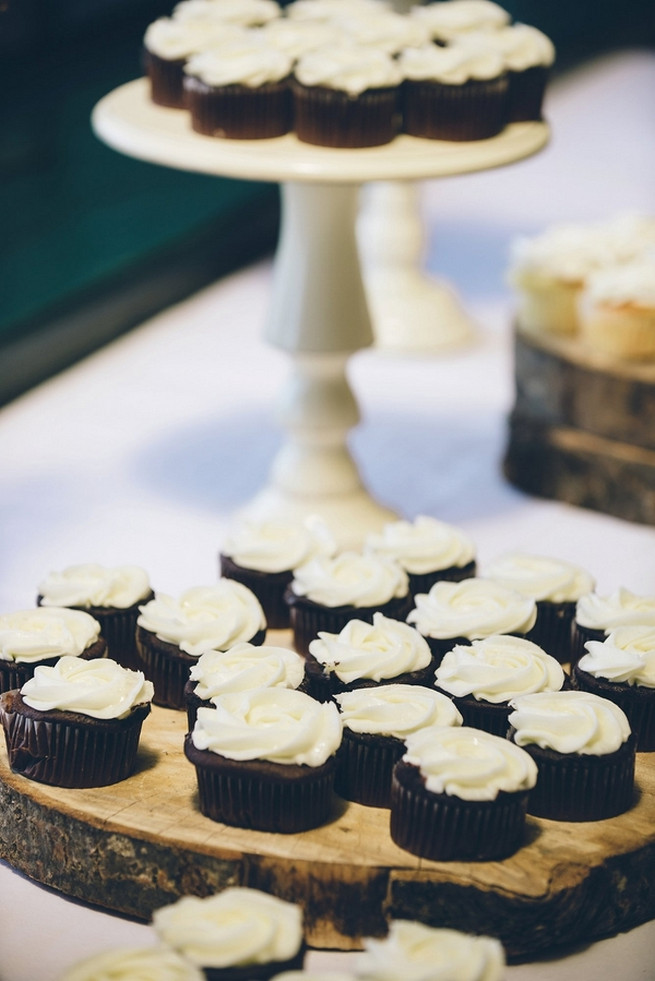 Rustic Nevada Wedding reception decor with succulents // Lauren Lindley Photography