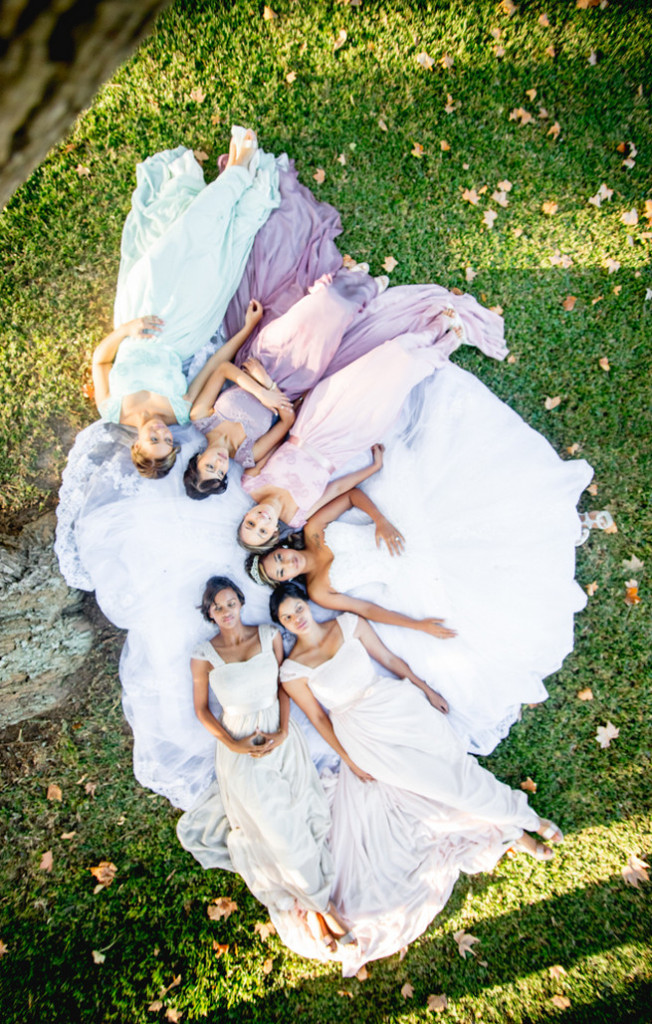 CIRCLE OF FRIENDSHIP - Bridesmaid Photo idea: Fan your gown out on the ground and create a circle of friendship with your besties! 