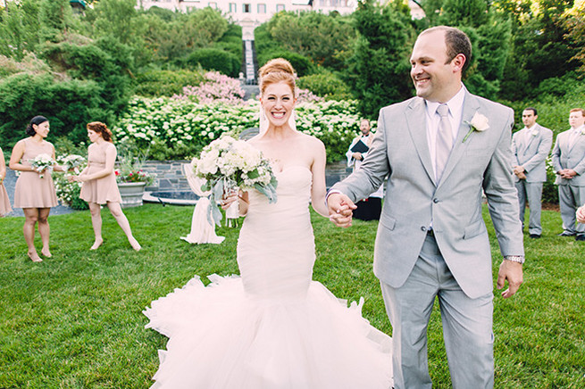  Outdoor garden wedding ceremony at Villa Terrace. / Elegant Milwaukee Wedding Valo Photography