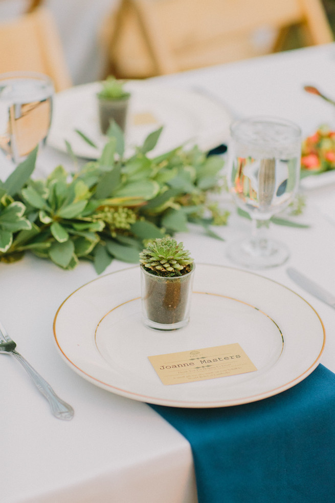 15 Eco-Friendly Wedding Favors for Your Guests – PureWow