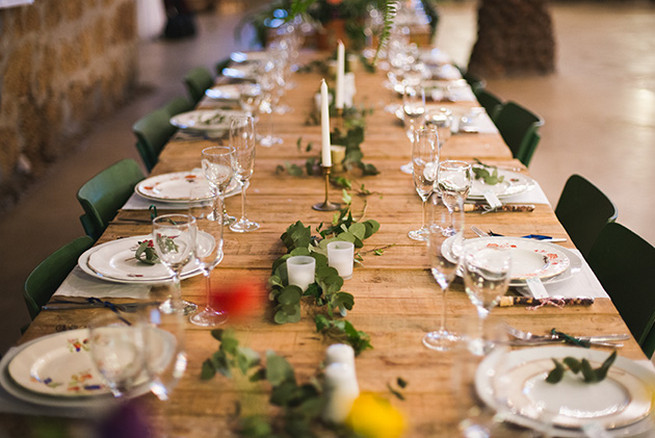 How to use natural greenery in decor bring the outdoors indoors for a woodlands Winter Wedding in deep blue, burgundy and emerald green // Knit Together Photography