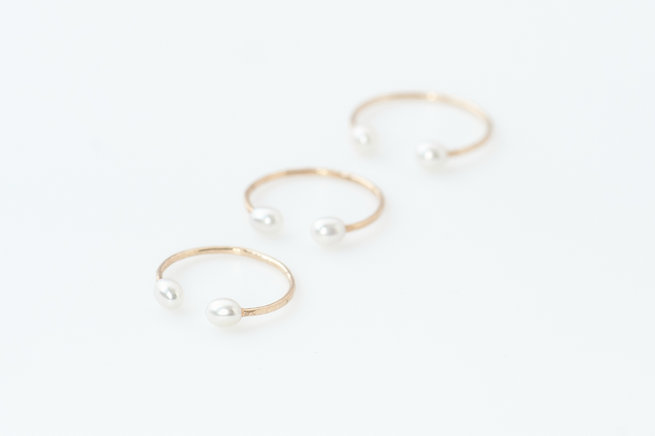 Gold and pearl rings - Truvelle Makers Collaboration - Blush Wedding Photography / Olivia Headpieces / Catherine Hartley Jewellery