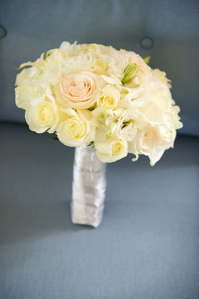 Classic cream rose bouquet / Blush and Gold Romantic, Glitzy Wedding - Andi Diamond Photography 