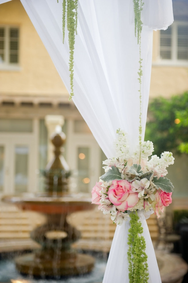 Blush floral detail / Blush and Gold Romantic, Glitzy Wedding - Andi Diamond Photography 