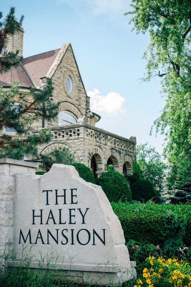 Blush Wedding at Patrick Haley Mansion, Chicago // Traci and Troy Photography