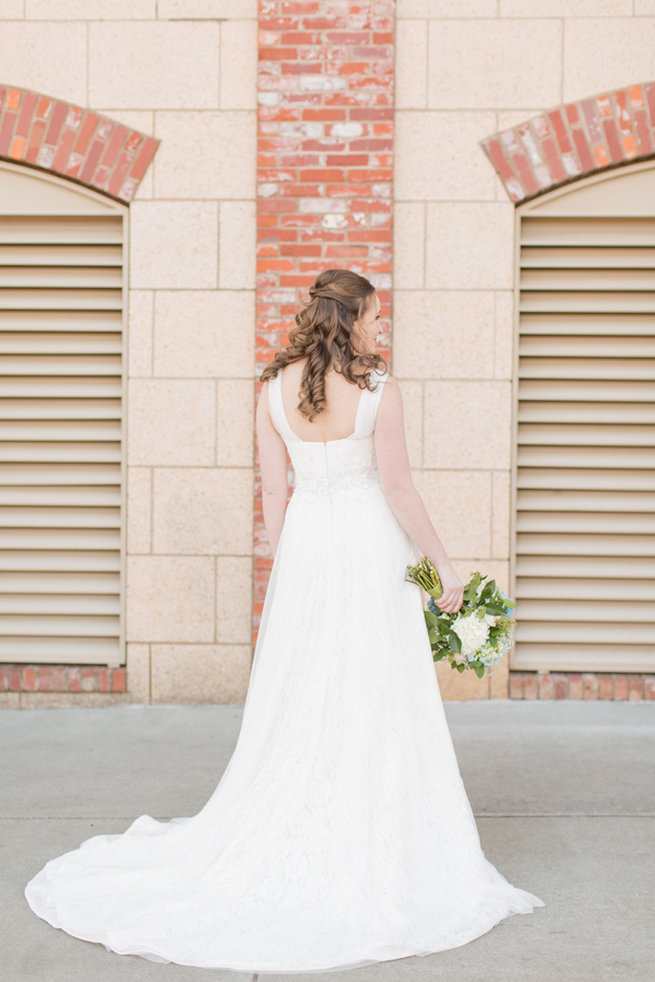 Fresh spring bride. Modern Urban Wedding at Old Cigar Warehouse / Ryan and Alyssa Photography