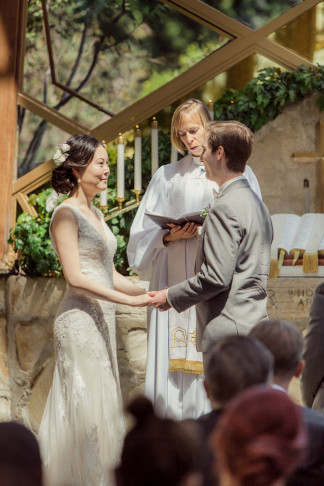 Romantic Wedding in at Wayfarers "Tree Chapel" set in a natural sanctuary in the midst of a forest / Figlewicz Photography