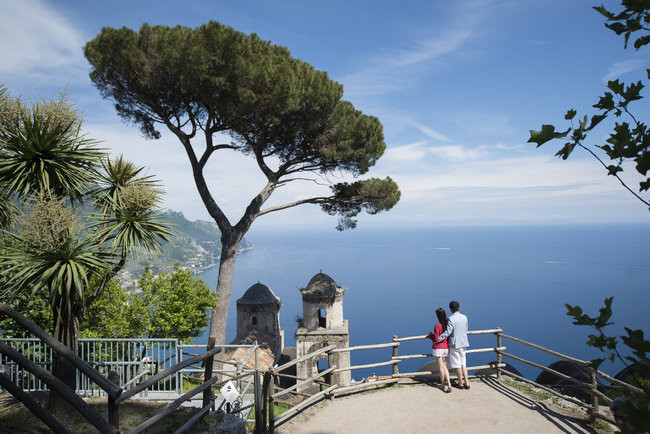 Amalfi Engagement Photo Ideas - darinimages photography