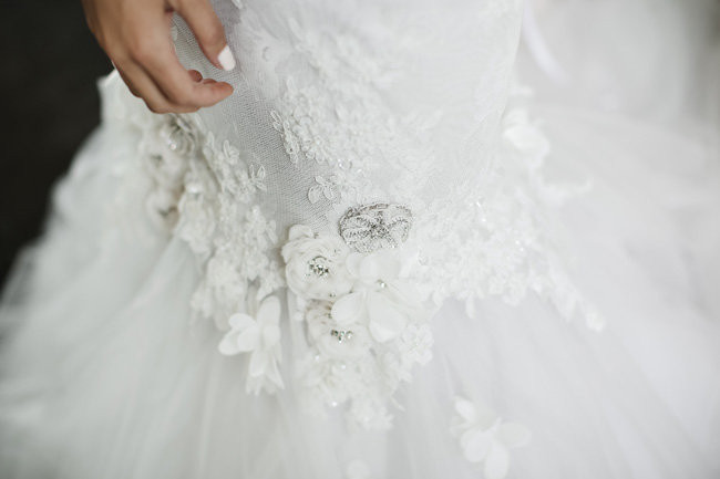 Classic Elegant Gold, Black & White Wedding {Nikki Meyer Photography}