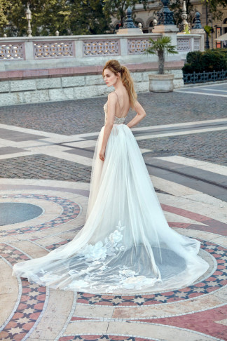 The romantic new Galia Lahav Ready to Wear Wedding Dress collection means more affordable gowns. See the Gala Collection here: