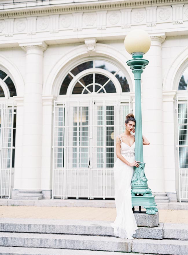 Chic Romantic Wedding Dress by Anna Campbell Gossamer Collection. Judy Pak Photography