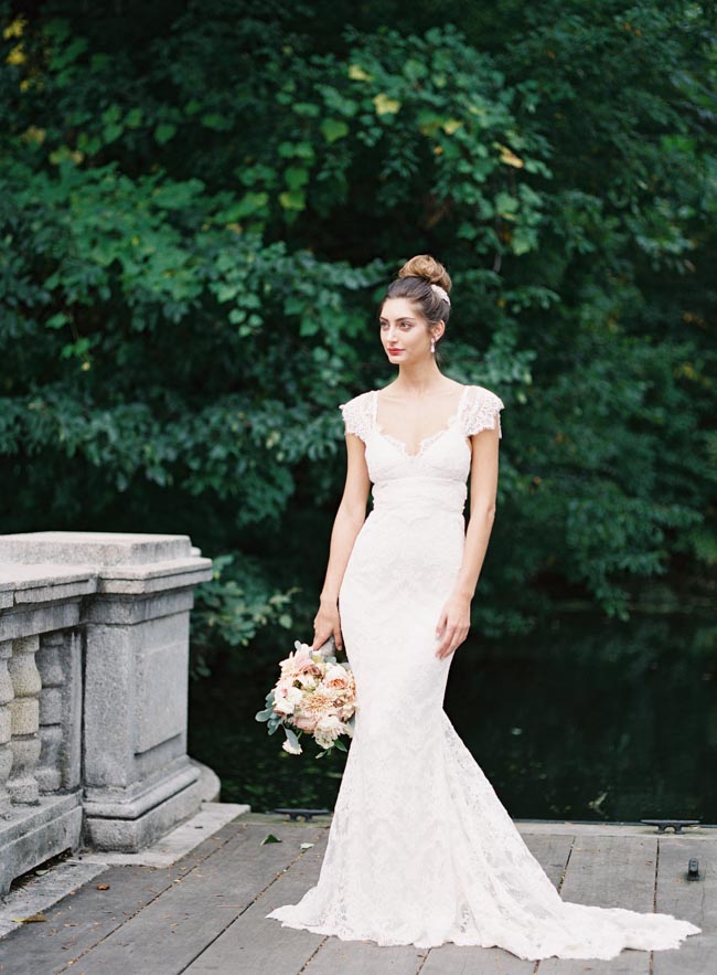 Chic Romantic Wedding Dress by Anna Campbell Gossamer Collection. Judy Pak Photography