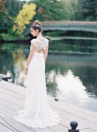 Chic Romantic Wedding Dress by Anna Campbell Gossamer Collection. Judy Pak Photography