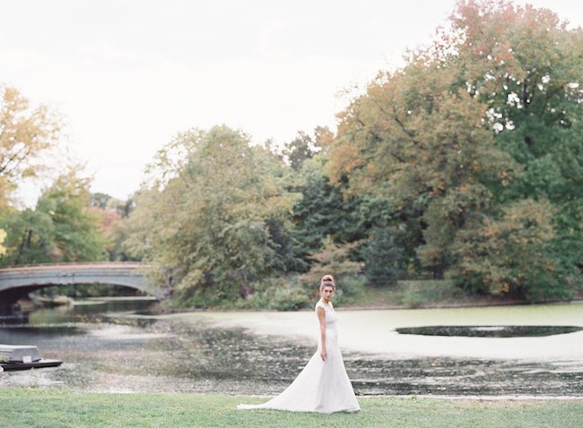 Chic Romantic Wedding Dress by Anna Campbell Gossamer Collection. Judy Pak Photography