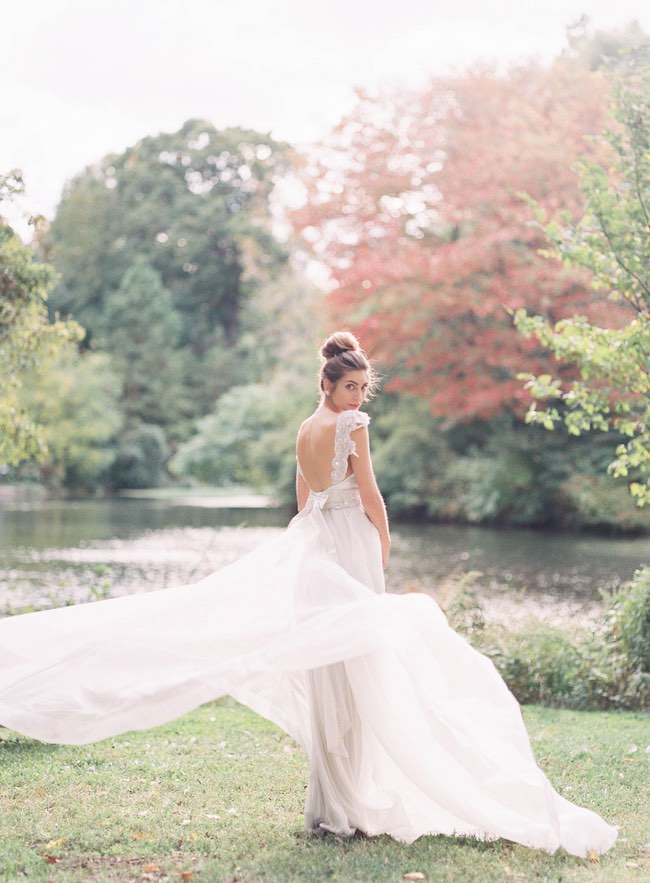 Chic Romantic Wedding Dress by Anna Campbell Gossamer Collection. Judy Pak Photography