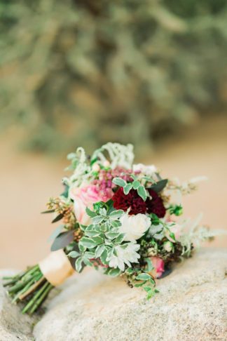 Plum Pink + Gold Arizona Wedding - Jessica Q Photography