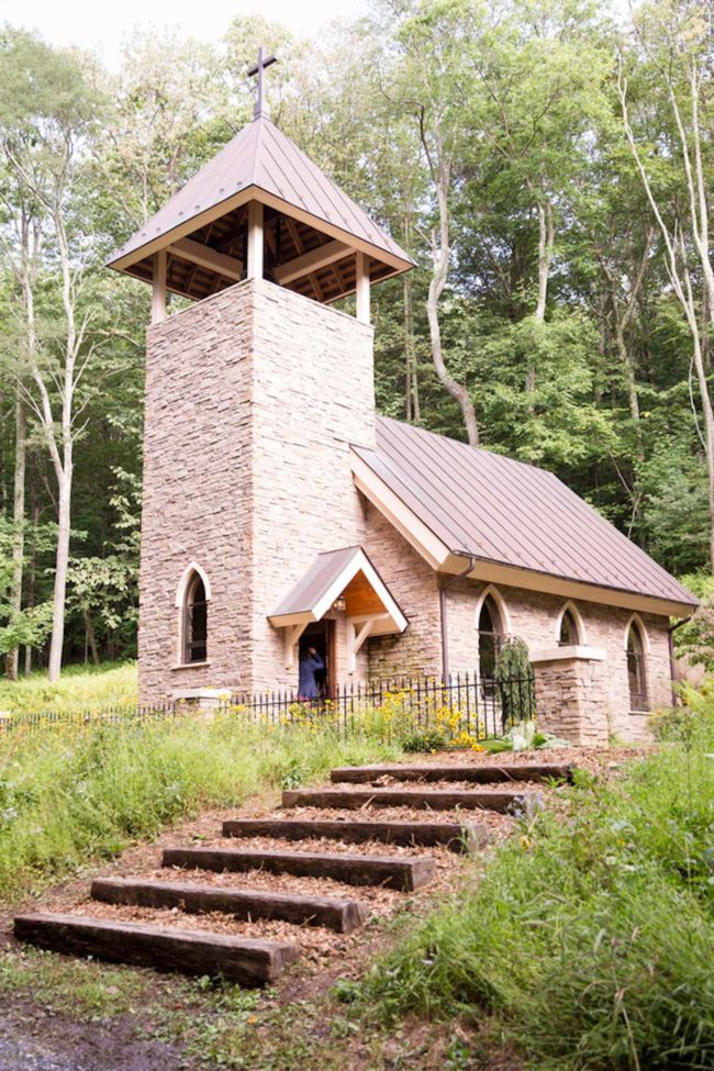 Beautifully Rustic Virginia Mountain Wedding - J&D Photography