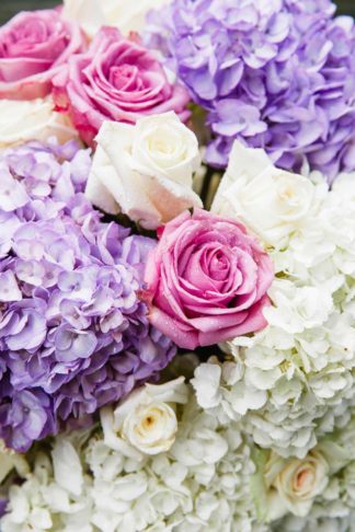 Charming Charleston Wedding at the Historic Aiken House with romantic lavender, purple and gold details. Images: Riverland Studios