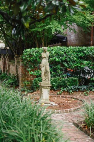 Charming Charleston Wedding at the Historic Aiken House with romantic lavender, purple and gold details. Images: Riverland Studios