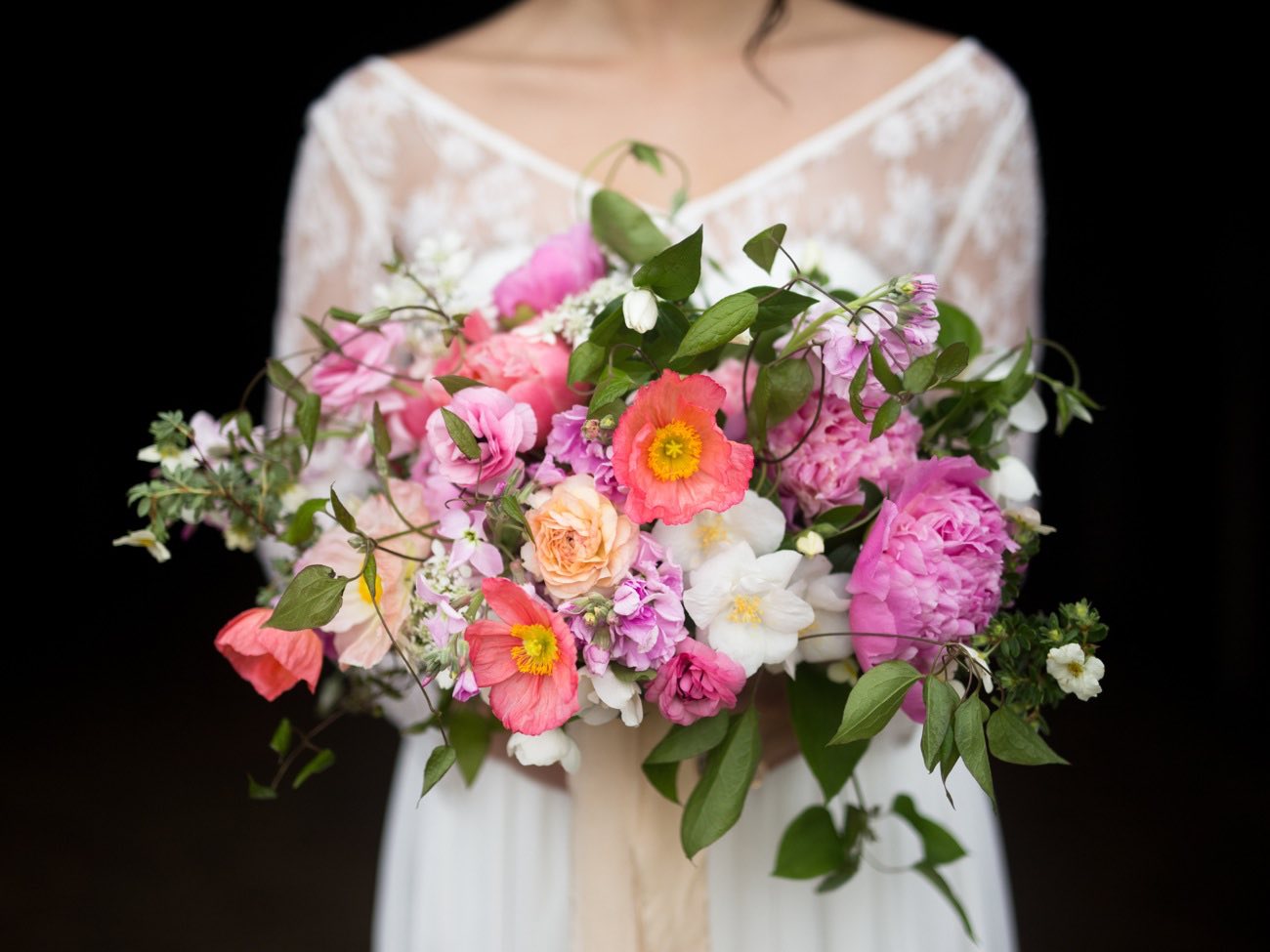 These beautiful, environmentally friendly eco wedding ideas are thoughtful and perfect for the conscious bride! Pics: JenS Photography