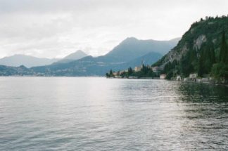 Let's run away to Italy with this elegant Lake Como Italy Elopement! Photographed by Rochelle Cheever