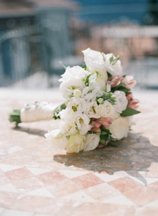 Let's run away to Italy with this elegant Lake Como Italy Elopement! Photographed by Rochelle Cheever