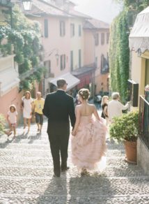 Let's run away to Italy with this elegant Lake Como Italy Elopement! Photographed by Rochelle Cheever