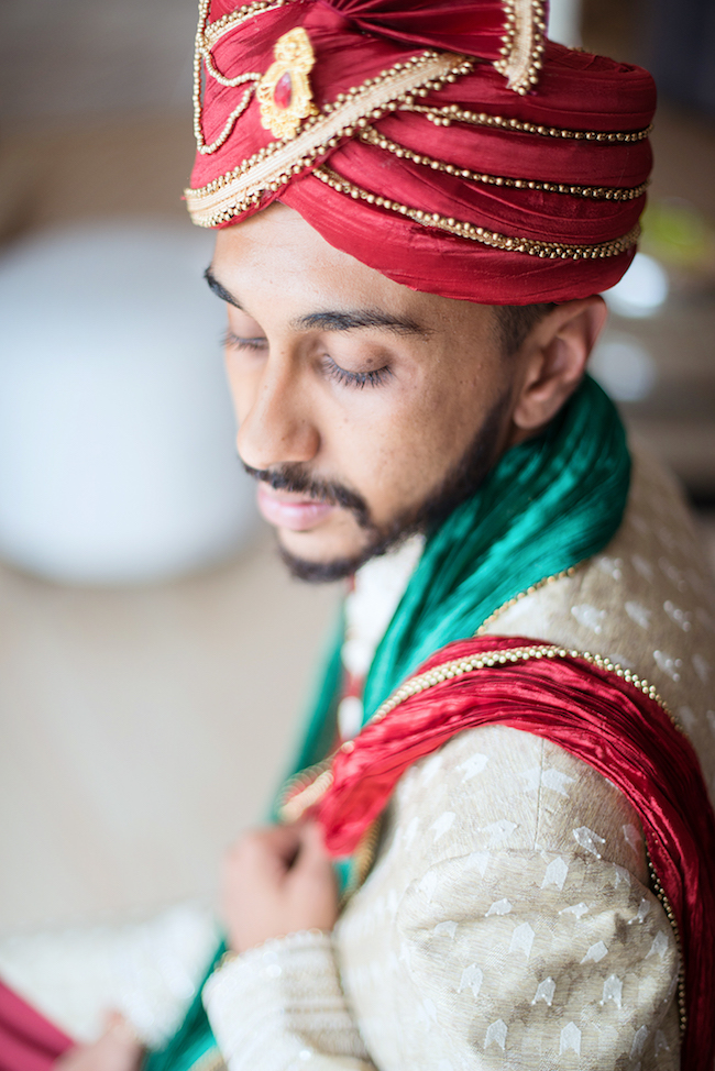 Traditional Hindu Wedding Ceremony in Green and Gold