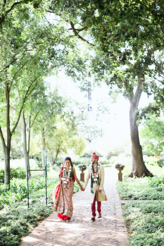 Traditional Hindu Wedding Ceremony in Green and Gold