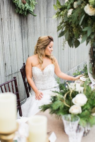 Natural Winter Holiday Wedding Ideas in Green