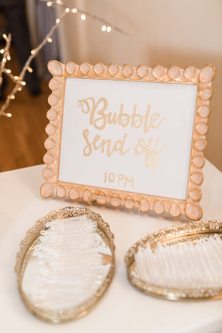 White and Gold Wedding Decoration Ideas