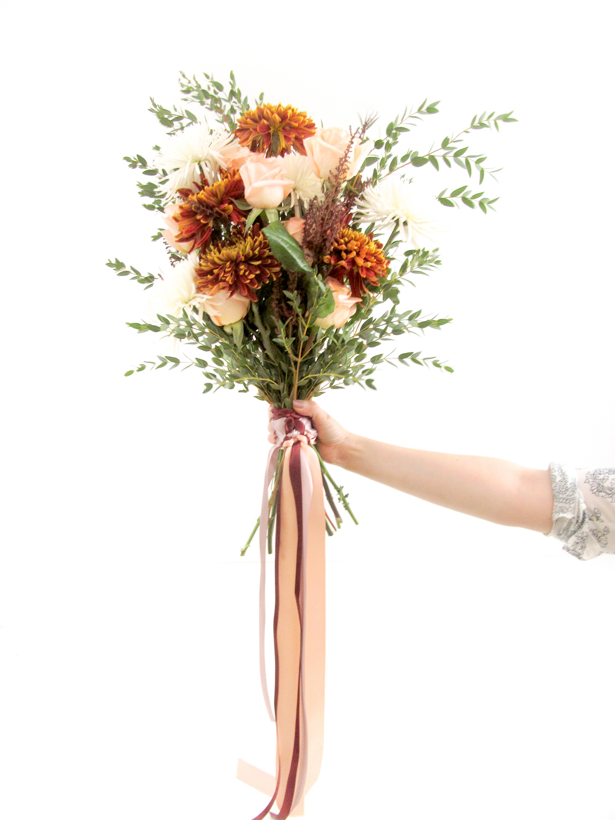 simple wedding flowers bouquets