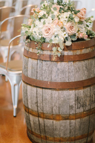 Rustic elegance wedding decor