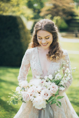 Plan an intimate Cotswolds wedding for two