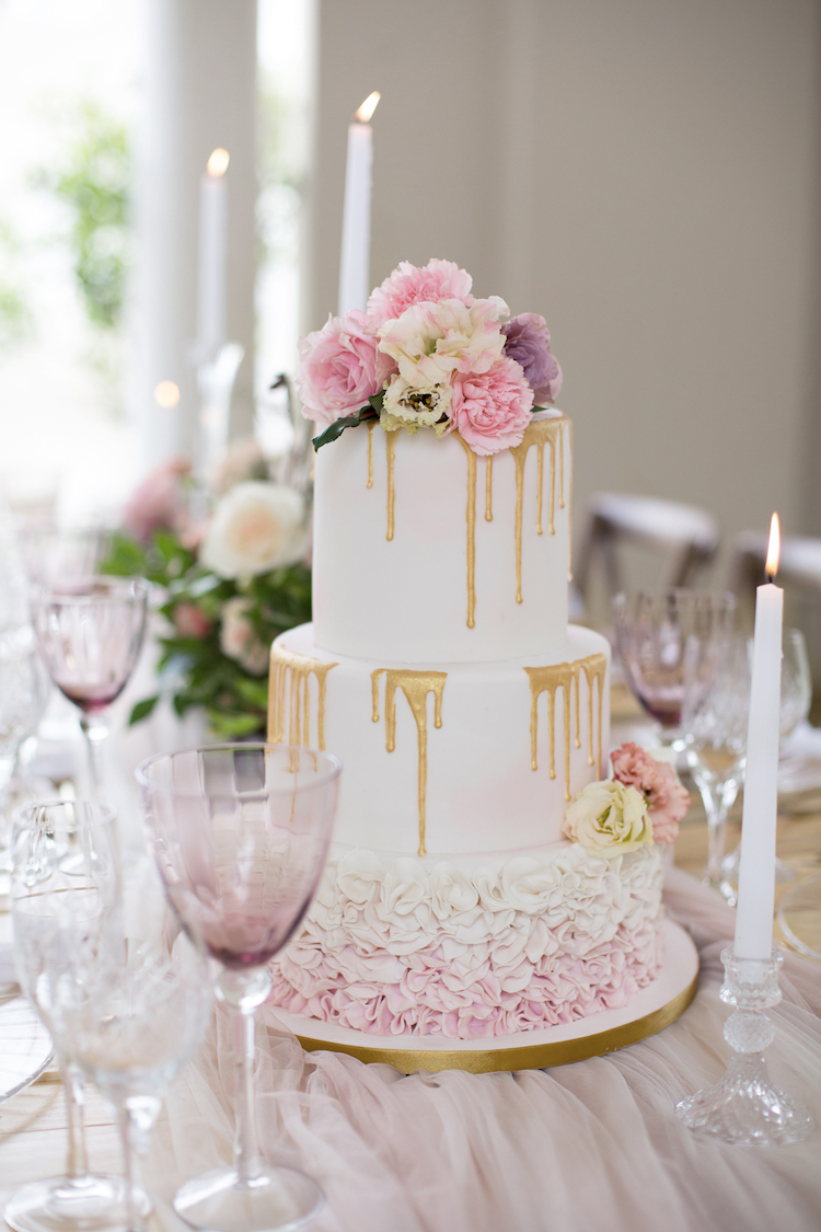 Delicate Blush, Ivory + Gold Wedding Tablescape Ideas