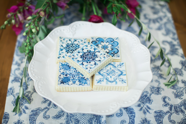 Spanish tile wedding cake