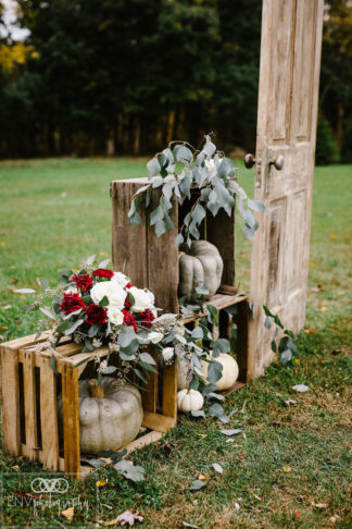 Rustic Fall Barn Wedding in Ohio