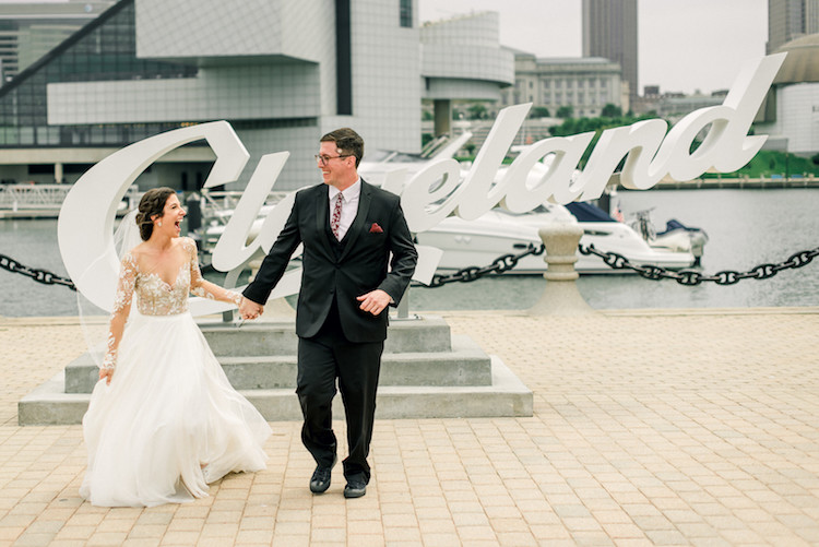 Romantic Mid Century Modern Cleveland Wedding Inspiration