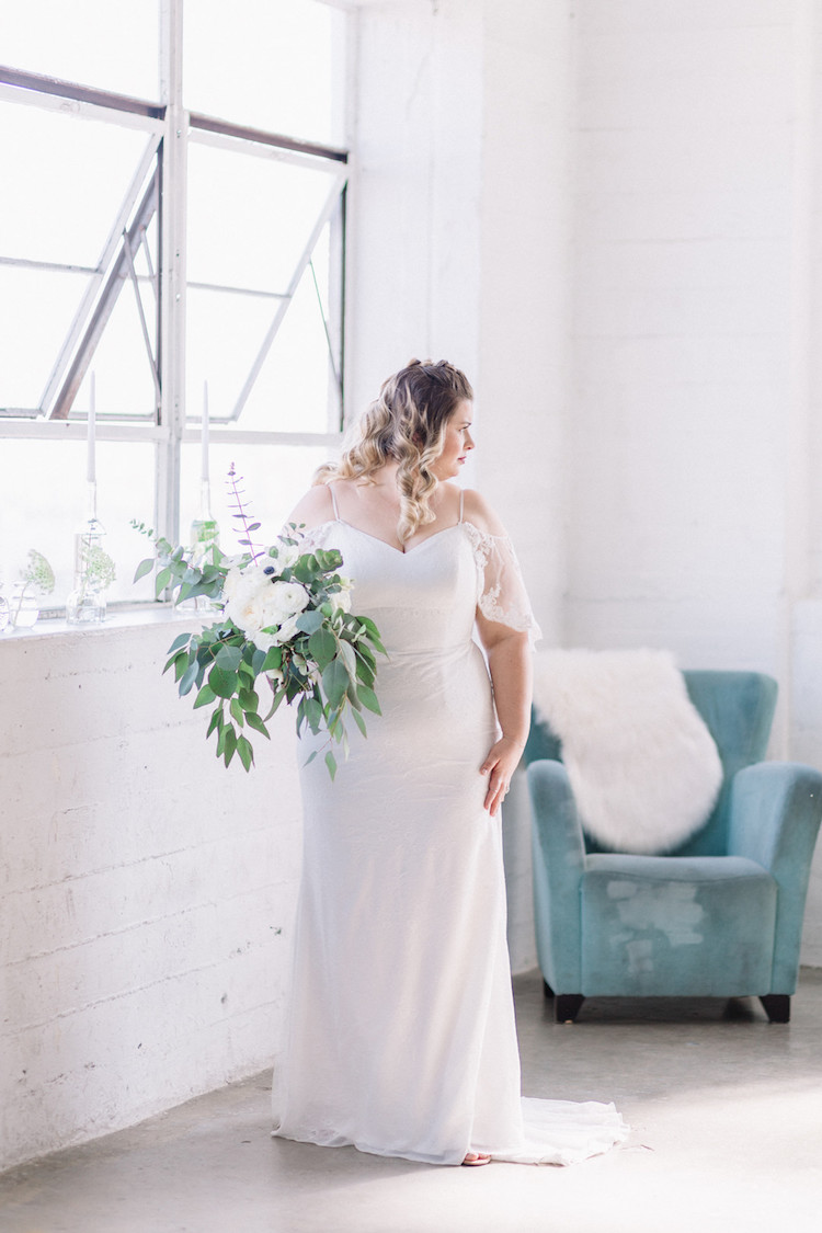 Minimalist Scandinavian greenery wedding inspiration