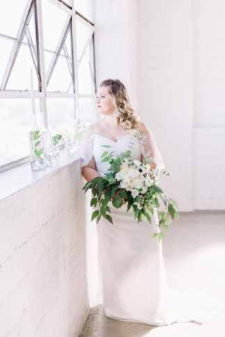 Minimalist Scandinavian greenery wedding inspiration